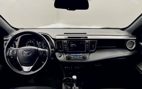 Toyota RAV4, 2019 год, 2 915 000 рублей, 17 фотография