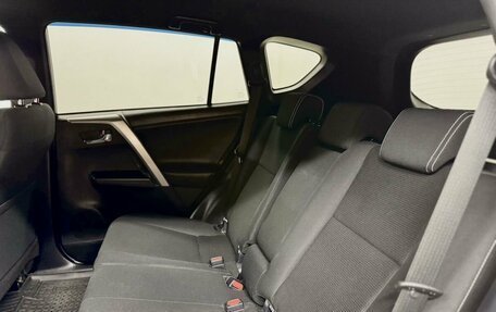 Toyota RAV4, 2019 год, 2 915 000 рублей, 13 фотография