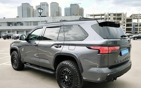 Toyota Sequoia, 2023 год, 9 990 000 рублей, 3 фотография