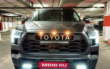 Toyota Sequoia, 2023 год, 9 990 000 рублей, 12 фотография