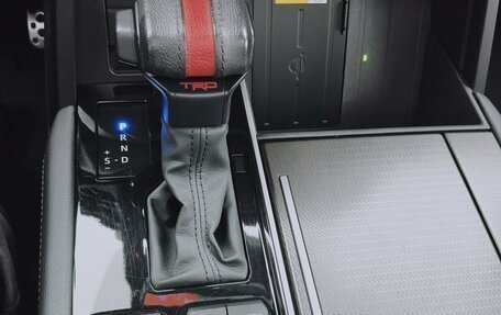 Toyota Sequoia, 2023 год, 9 990 000 рублей, 24 фотография