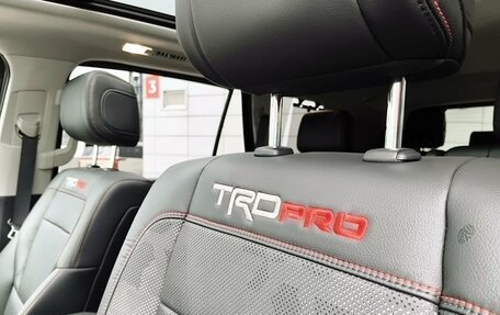 Toyota Sequoia, 2023 год, 9 990 000 рублей, 28 фотография