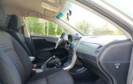 Toyota Corolla, 2011 год, 913 000 рублей, 13 фотография