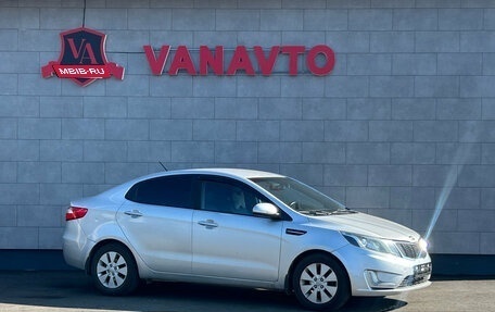 KIA Rio III рестайлинг, 2013 год, 680 000 рублей, 3 фотография