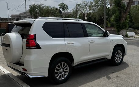 Toyota Land Cruiser Prado 150 рестайлинг 2, 2021 год, 7 800 000 рублей, 2 фотография