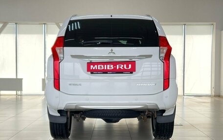 Mitsubishi Pajero IV, 2019 год, 3 250 000 рублей, 4 фотография
