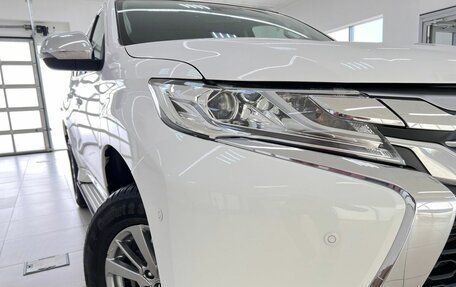 Mitsubishi Pajero IV, 2019 год, 3 250 000 рублей, 11 фотография