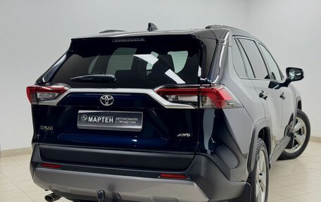 Toyota RAV4, 2019 год, 2 675 000 рублей, 6 фотография