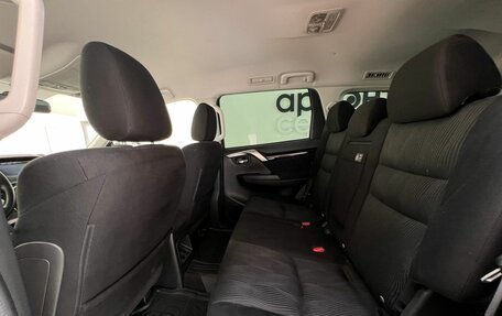 Mitsubishi Pajero IV, 2019 год, 3 250 000 рублей, 29 фотография