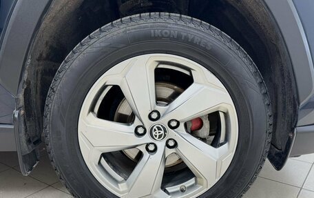 Toyota RAV4, 2019 год, 2 675 000 рублей, 20 фотография