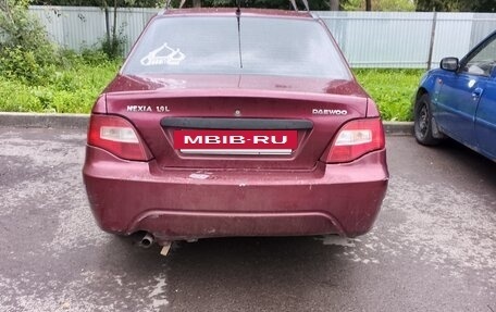 Daewoo Nexia I рестайлинг, 2010 год, 100 000 рублей, 3 фотография