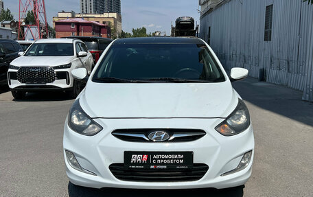 Hyundai Solaris II рестайлинг, 2012 год, 530 000 рублей, 2 фотография