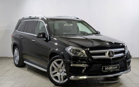 Mercedes-Benz GL-Класс, 2015 год, 3 000 000 рублей, 11 фотография