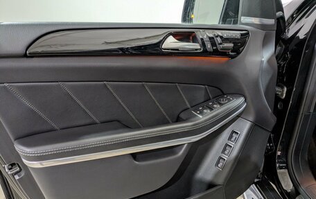 Mercedes-Benz GL-Класс, 2015 год, 3 000 000 рублей, 29 фотография
