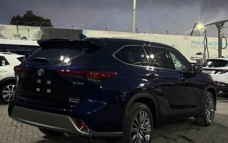 Toyota Highlander, 2026 год, 5 600 000 рублей, 15 фотография