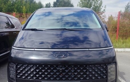 Hyundai Staria, 2023 год, 4 950 000 рублей, 1 фотография