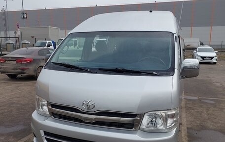 Toyota HiAce H200, 2011 год, 1 500 000 рублей, 6 фотография
