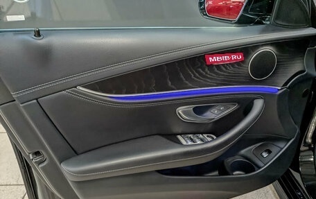 Mercedes-Benz E-Класс, 2022 год, 4 805 000 рублей, 19 фотография