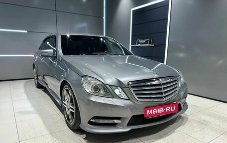 Mercedes-Benz E-Класс, 2011 год, 1 380 000 рублей, 7 фотография