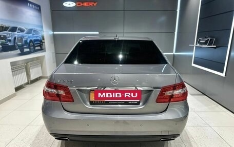 Mercedes-Benz E-Класс, 2011 год, 1 380 000 рублей, 4 фотография