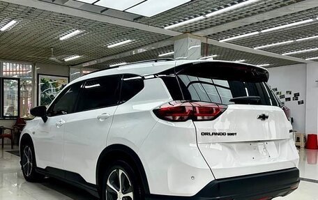 Chevrolet Orlando, 2021 год, 1 371 000 рублей, 3 фотография