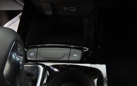 Chevrolet Trax, 2023 год, 1 610 000 рублей, 12 фотография