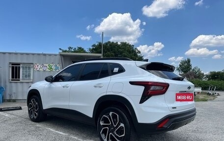 Chevrolet Trax, 2023 год, 1 630 000 рублей, 3 фотография