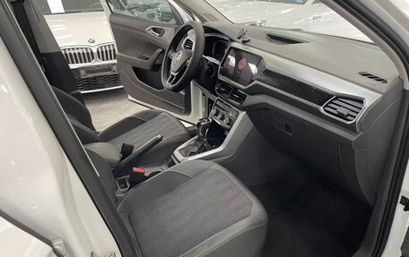 Volkswagen T-Cross I, 2022 год, 1 680 005 рублей, 13 фотография