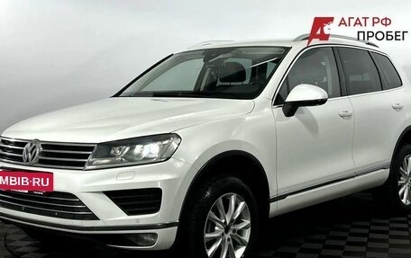 Volkswagen Touareg III, 2015 год, 3 300 000 рублей, 2 фотография