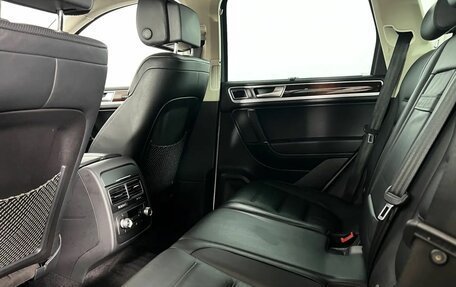 Volkswagen Touareg III, 2015 год, 3 300 000 рублей, 11 фотография