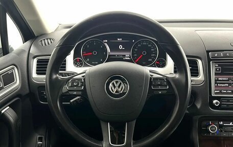Volkswagen Touareg III, 2015 год, 3 300 000 рублей, 19 фотография