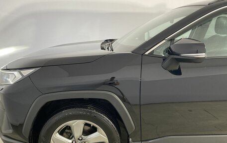 Toyota RAV4, 2021 год, 3 700 000 рублей, 9 фотография