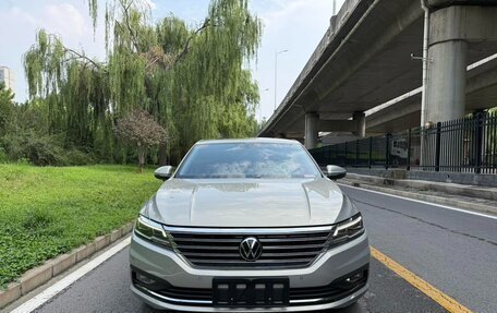 Volkswagen Lavida, 2022 год, 1 705 005 рублей, 2 фотография