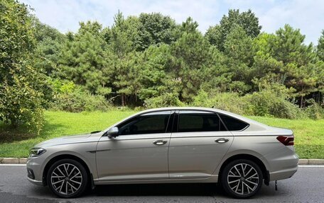 Volkswagen Lavida, 2022 год, 1 705 005 рублей, 5 фотография