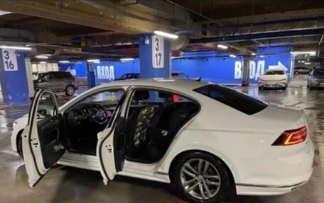 Volkswagen Passat B8 рестайлинг, 2017 год, 2 550 000 рублей, 2 фотография