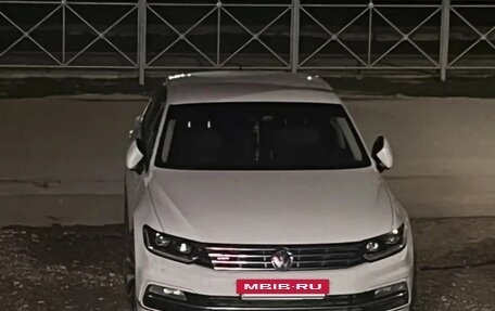 Volkswagen Passat B8 рестайлинг, 2017 год, 2 550 000 рублей, 4 фотография