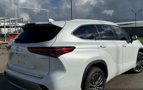 Toyota Highlander, 2026 год, 5 000 000 рублей, 3 фотография