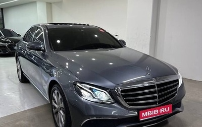 Mercedes-Benz E-Класс, 2019 год, 3 600 000 рублей, 1 фотография