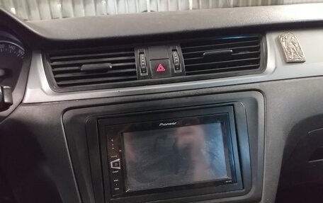 Skoda Rapid I, 2015 год, 850 000 рублей, 6 фотография