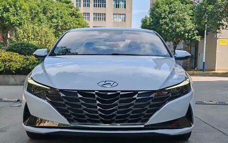 Hyundai Elantra, 2023 год, 1 550 000 рублей, 2 фотография
