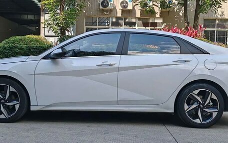 Hyundai Elantra, 2023 год, 1 550 000 рублей, 3 фотография