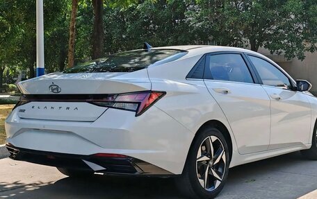 Hyundai Elantra, 2023 год, 1 550 000 рублей, 4 фотография