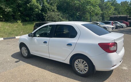 Renault Logan II, 2018 год, 595 000 рублей, 2 фотография