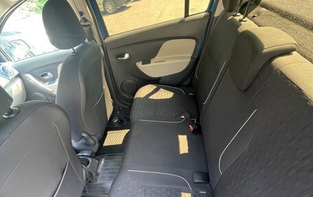 Renault Logan II, 2018 год, 595 000 рублей, 10 фотография