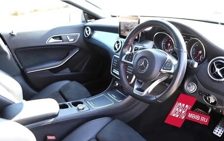 Mercedes-Benz CLA, 2019 год, 1 300 000 рублей, 2 фотография