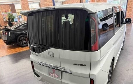 Honda Stepwgn IV, 2021 год, 1 880 000 рублей, 3 фотография