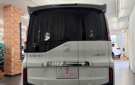 Honda Stepwgn IV, 2021 год, 1 880 000 рублей, 5 фотография