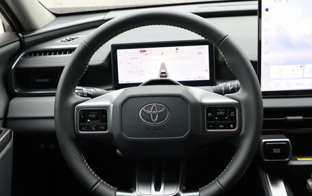 Toyota RAV4, 2026 год, 4 590 000 рублей, 28 фотография