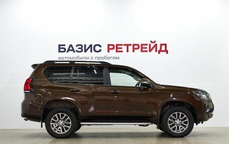 Toyota Land Cruiser Prado 150 рестайлинг 2, 2018 год, 5 899 000 рублей, 4 фотография