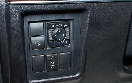 Toyota Land Cruiser Prado 150 рестайлинг 2, 2018 год, 5 899 000 рублей, 14 фотография